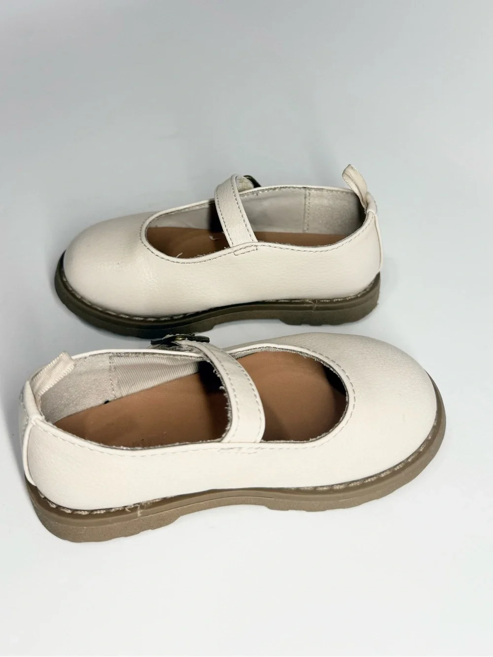 Old Navy Cream Mary Jane Strap Dress Shoes